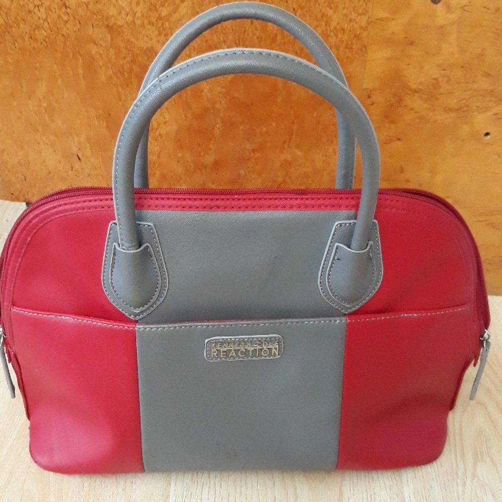 KENNETH COLE REACTION Handbag